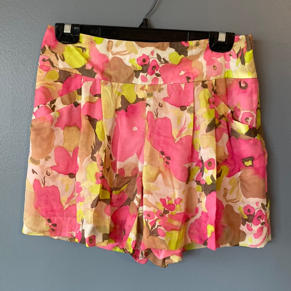 Ann Taylor LOFT dress shorts size 2 floral print